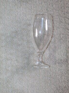 7.75" Arcoroc Clear Stemmed 16.5 oz Glass
